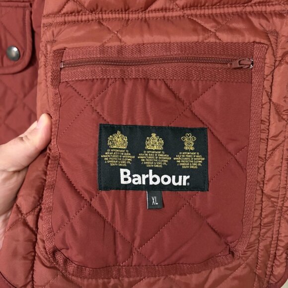 Barbour Lowerdale Quilted Gilet Vest XL Burgundy Burnt Orange Zip Lightweight - Picture 12 of 14